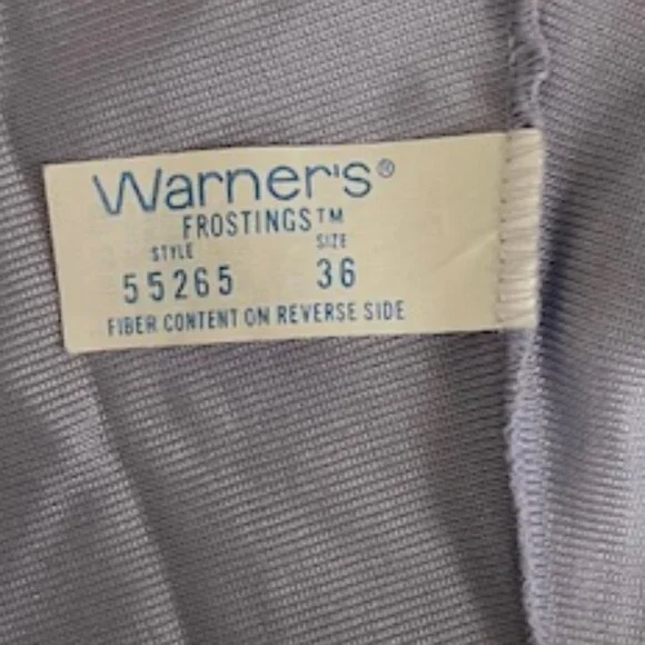 Set of 2 Vintage Warner's Camisole's - Picture 9 of 16